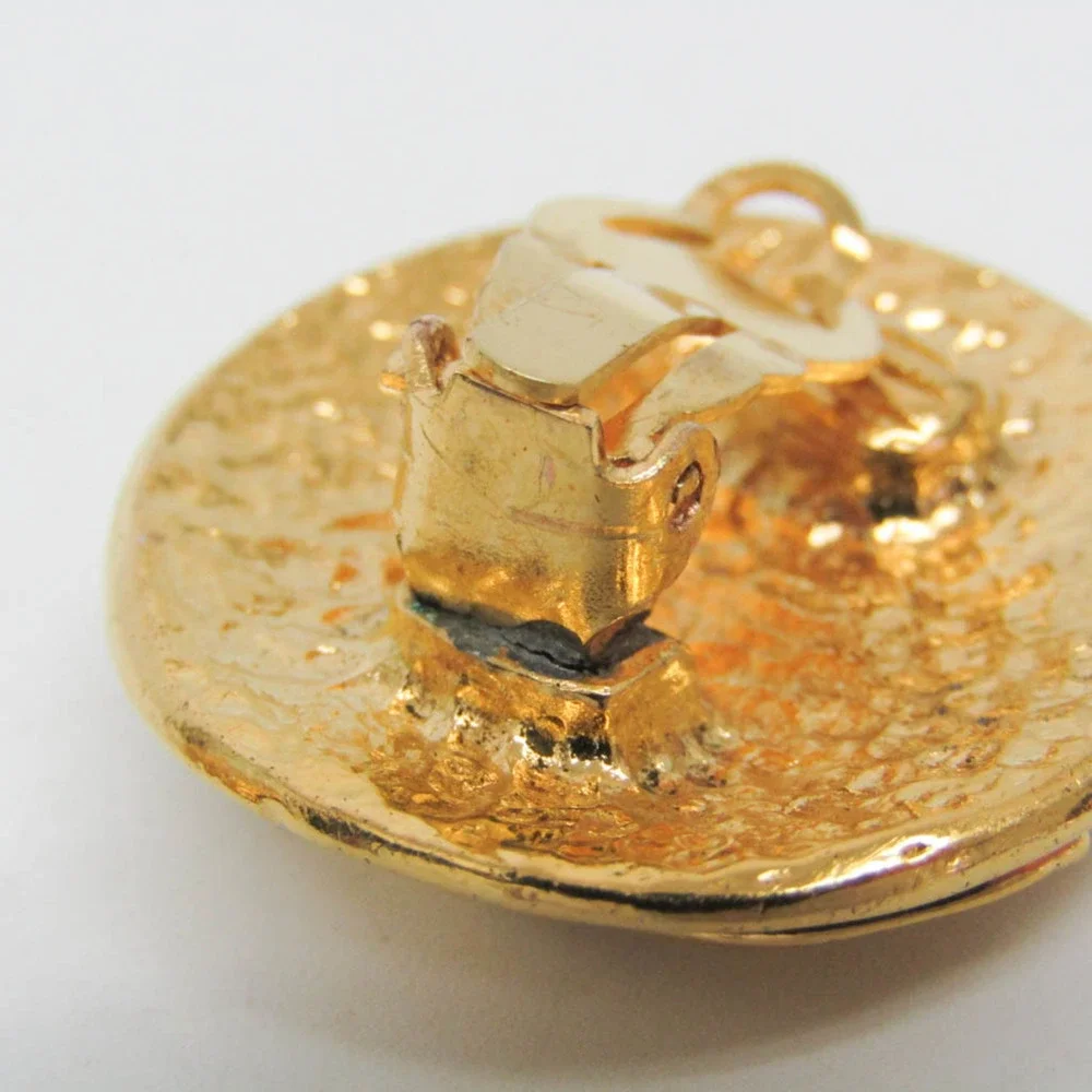CHANEL vintage gold